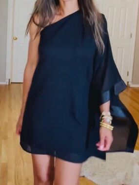 Elegant Black Draped Shawl